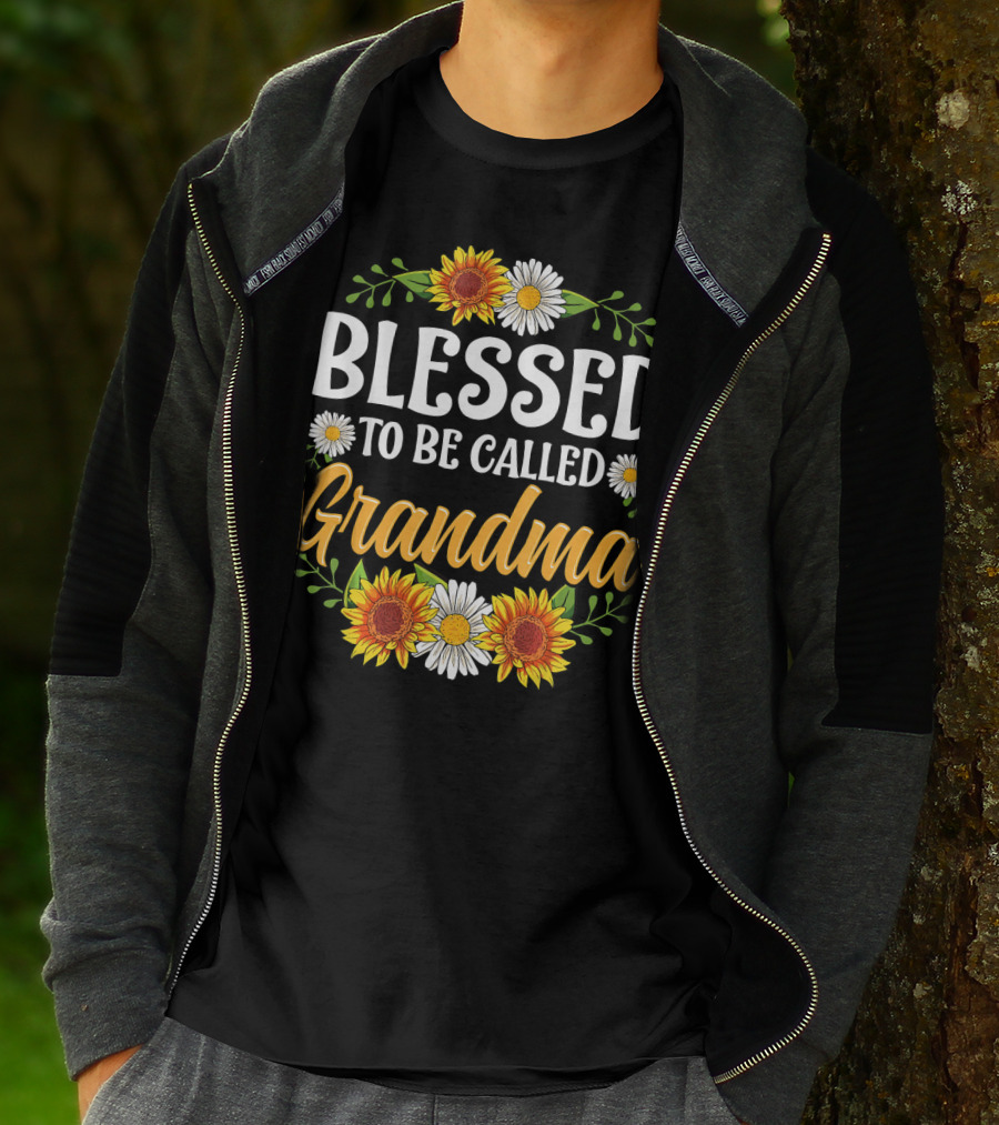 Blessed To Be Called Grandma Sunflower Daisy Floral T-Shirt
