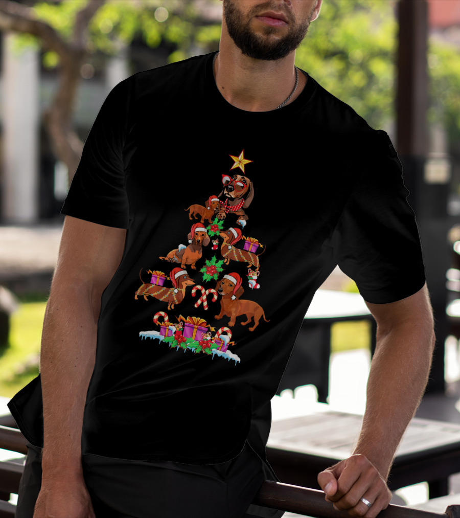 Dachshund Christmas Tree Holiday Design With Cute Dogs And Festive Decorations T-Shirt