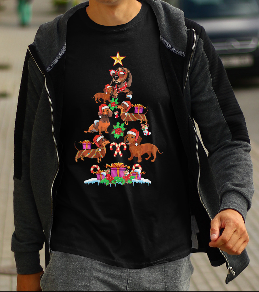Dachshund Christmas Tree Holiday Design With Cute Dogs And Festive Decorations T-Shirt