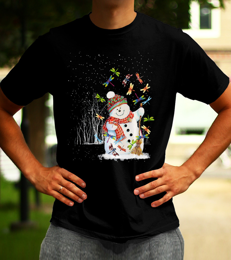 Merry Christmas Dragonfly Snowman In Winter Scene T-Shirt