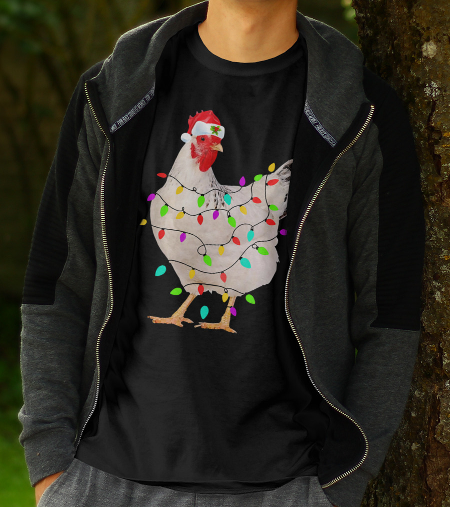 Chicken Christmas Light Funny Chicken Santa Hat Festive Holiday Decor T-Shirt
