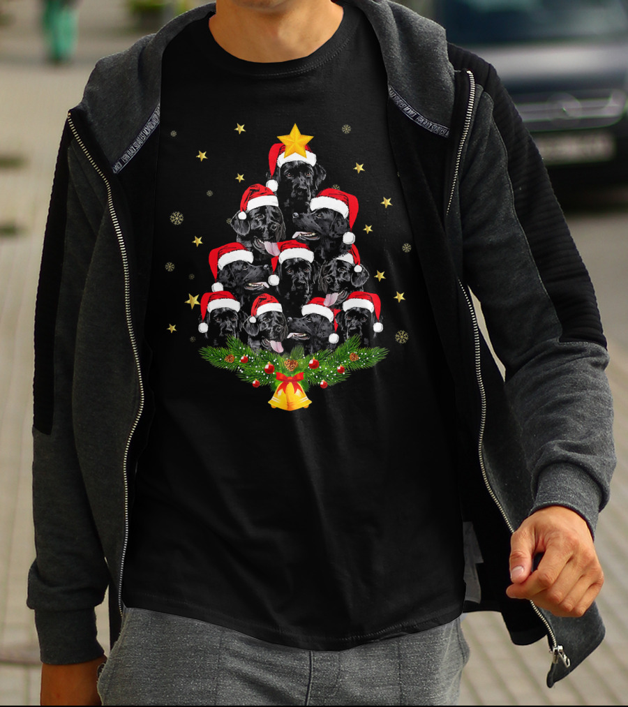 Black Labrador Santa Hats Christmas Tree With Star And Bells T-Shirt