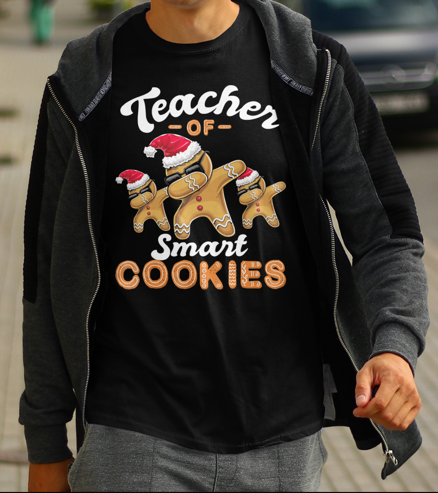 Teacher Of Smart Cookies Dabbing Gingerbread Men With Santa Hats T-Shirt