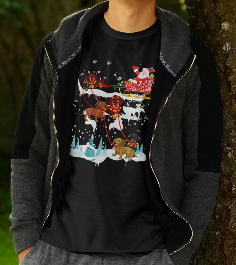 Santa Sleigh With Dachshund Reindeer Christmas Scene T-Shirt