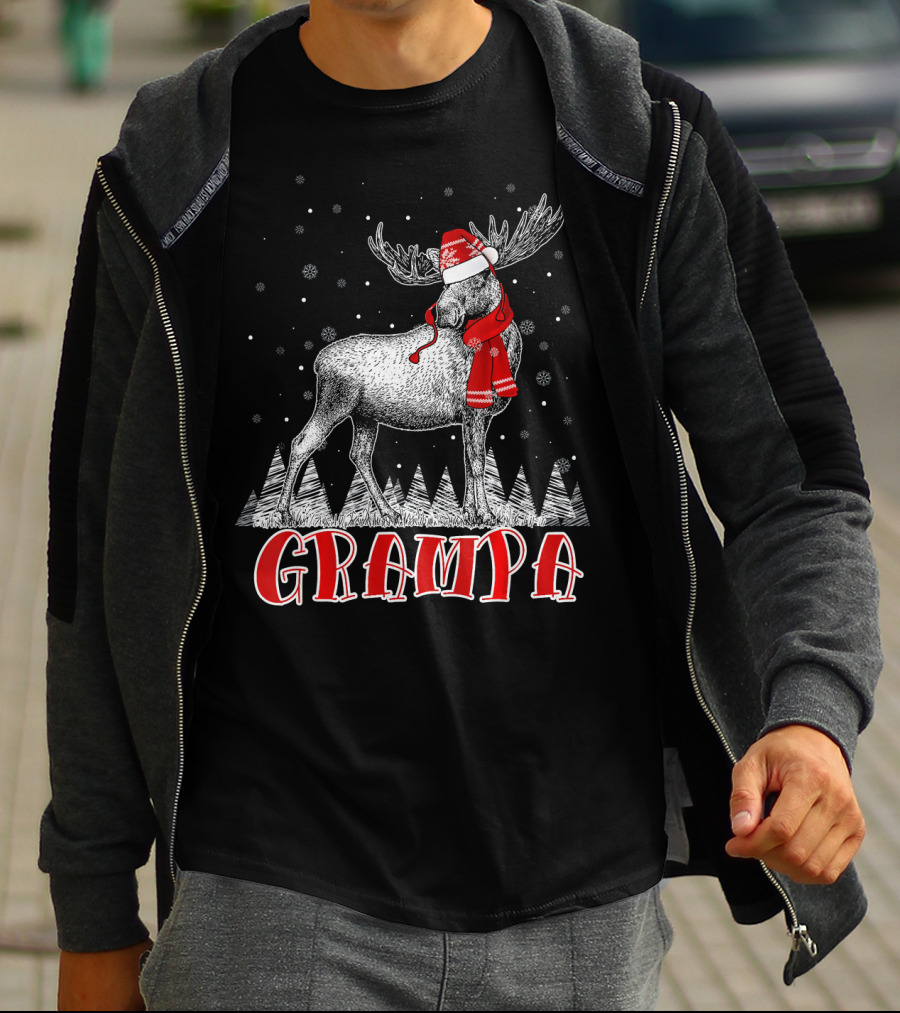 Grampa Moose Santa Hat Family Christmas Matching T-Shirt