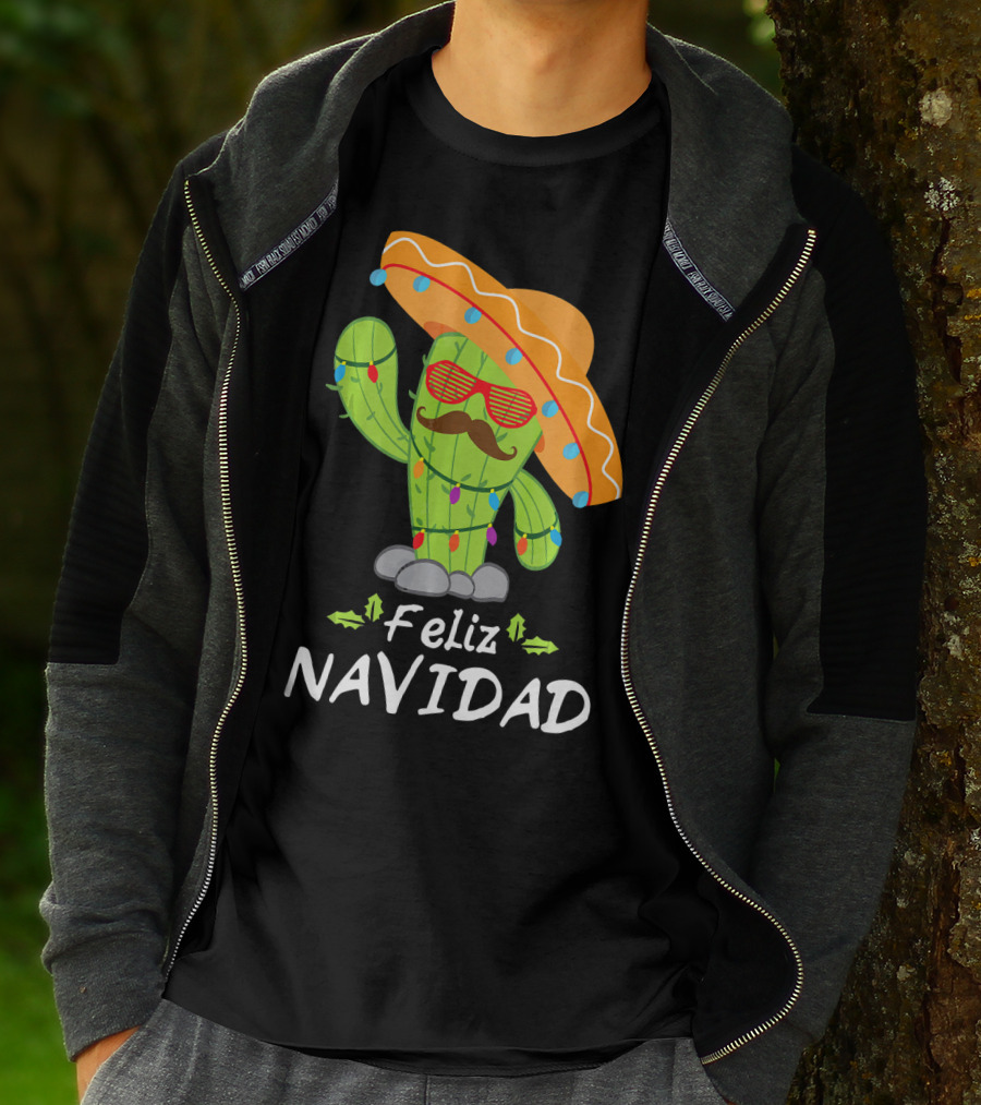 Feliz Navidad Cactus Mexican Tree Christmas Sombrero Lights T-Shirt