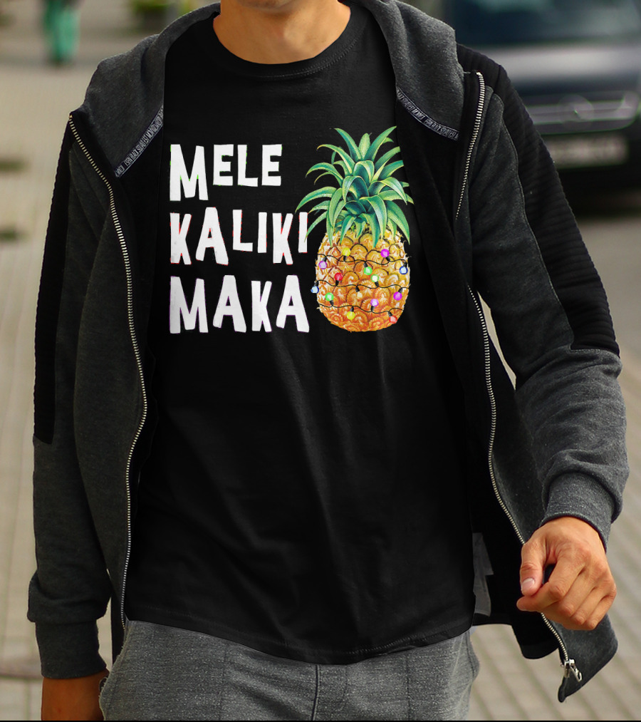 MELE KALIKIMAKA Pineapple Christmas Lights T-Shirt