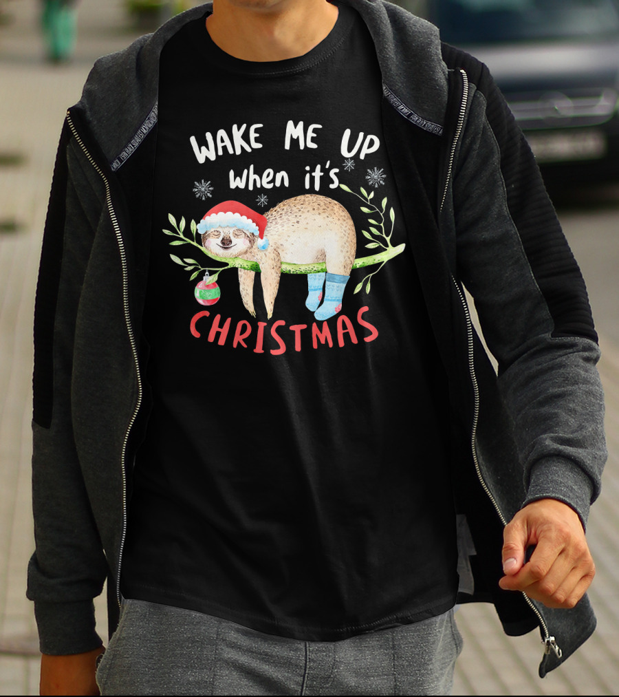 Wake Me Up When It's Christmas Cute Sloth With Santa Hat T-Shirt