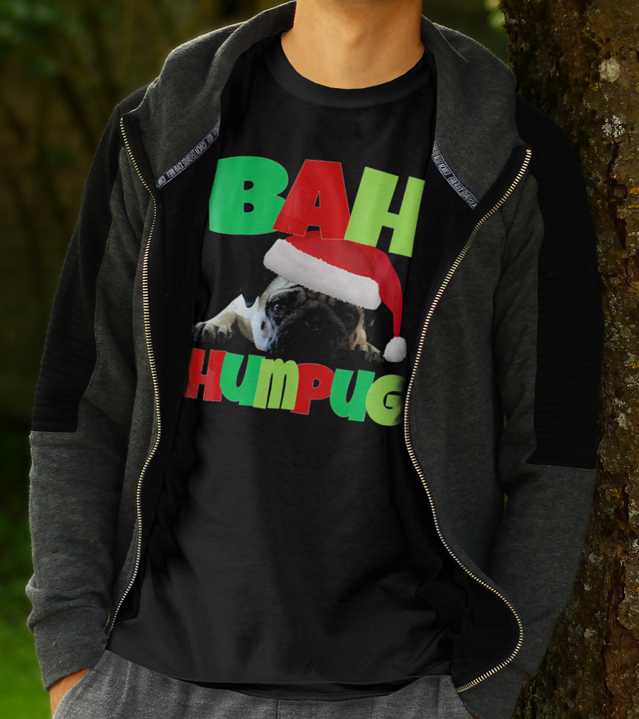 Bah Humpug Santa Hat Funny Grumpy Pug T-Shirt