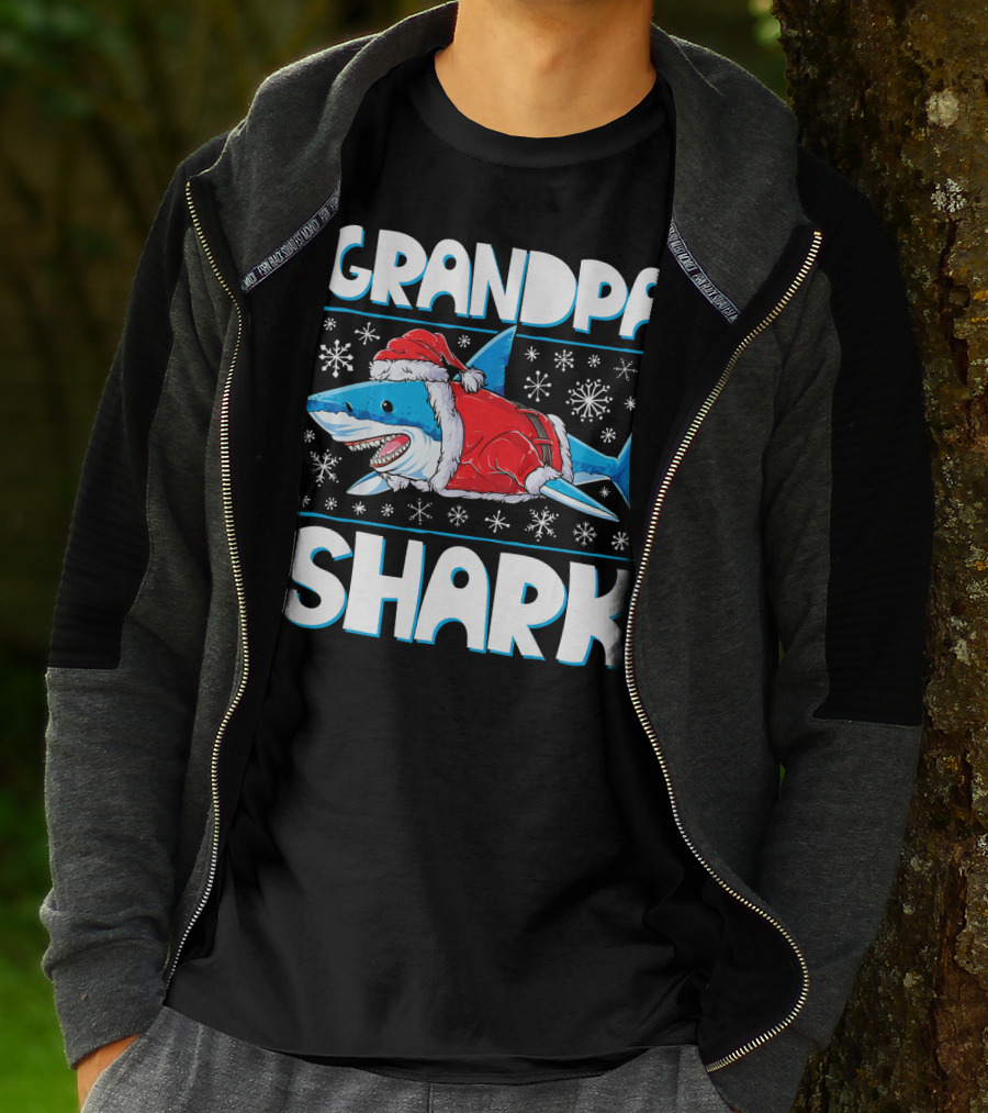 Grandpa Shark In Santa Hat With Snowflakes T-Shirt