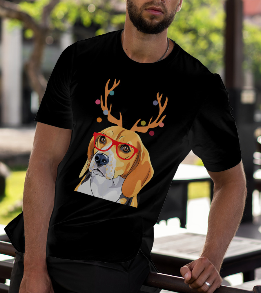 Beagle With Christmas Antlers And Red Glasses T-Shirt