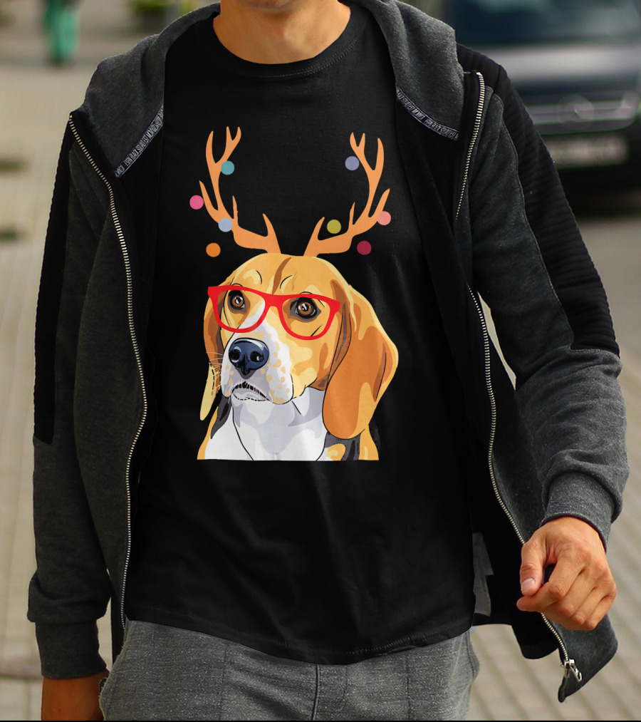 Beagle With Christmas Antlers And Red Glasses T-Shirt