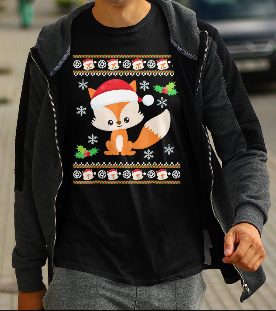 Cute Festive Fox With Santa Hat And Snowflakes T-Shirt