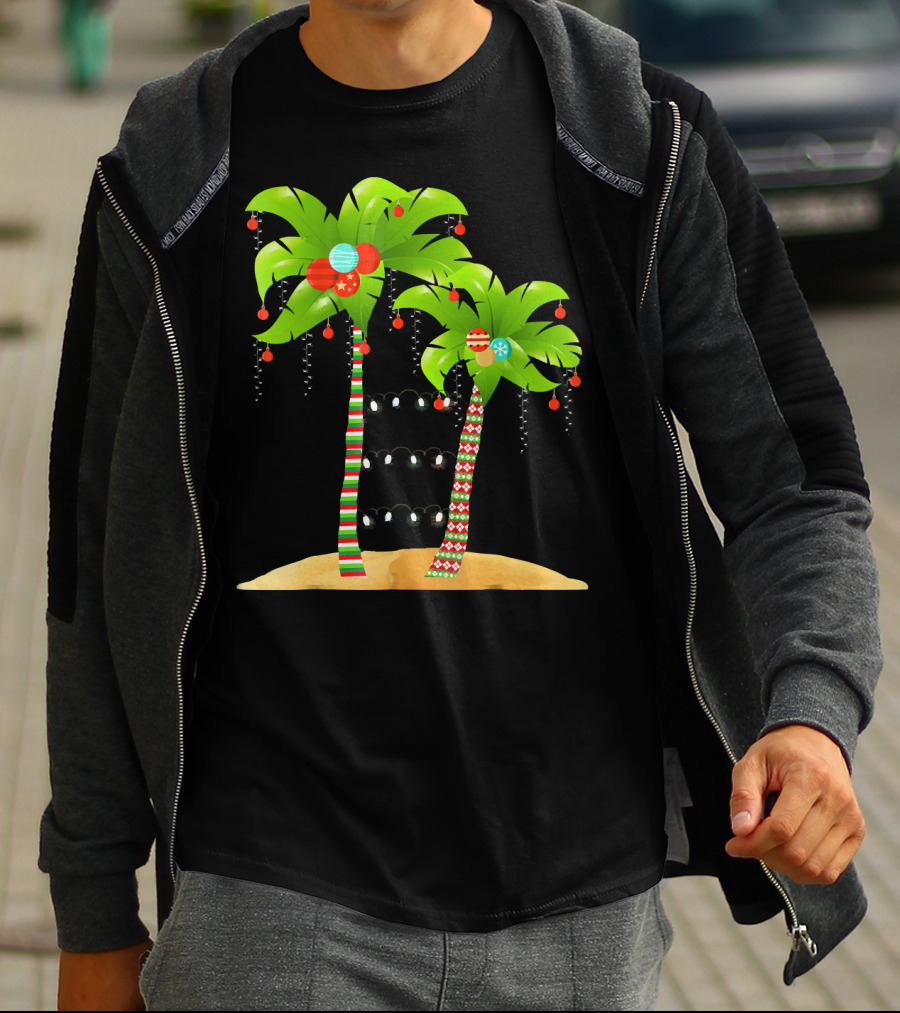 Christmas Tree Palm Mele Kalikimaka Palm Trees With Ornaments And Lights T-Shirt