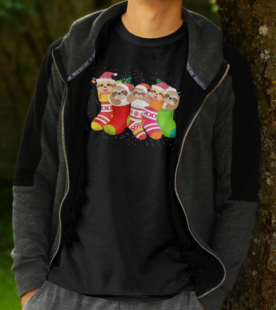 Cute Sloth Christmas Socks Xmas Mer Snuggly Festive Stockings T-Shirt