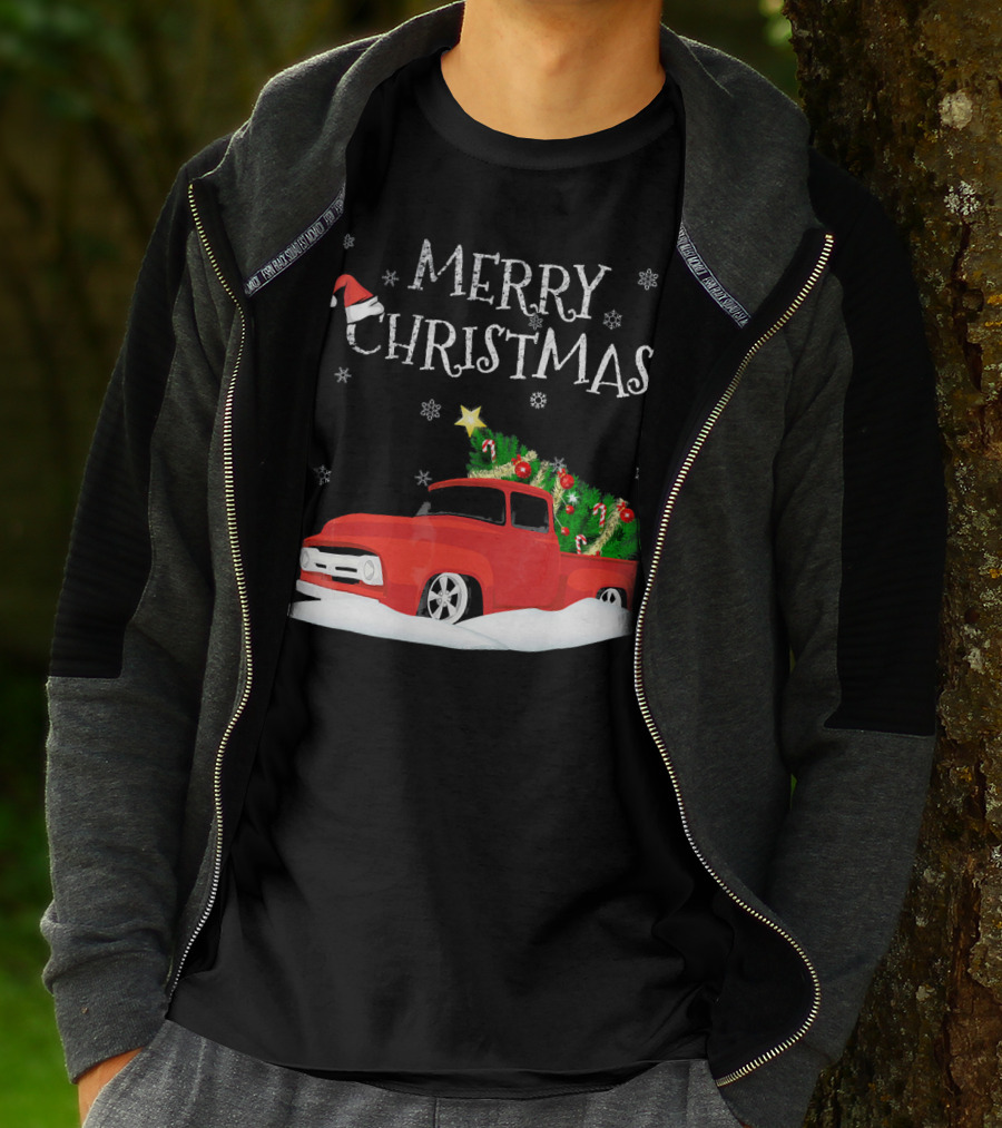 Merry Christmas Red Vintage Truck With Snow And Christmas Tree T-Shirt