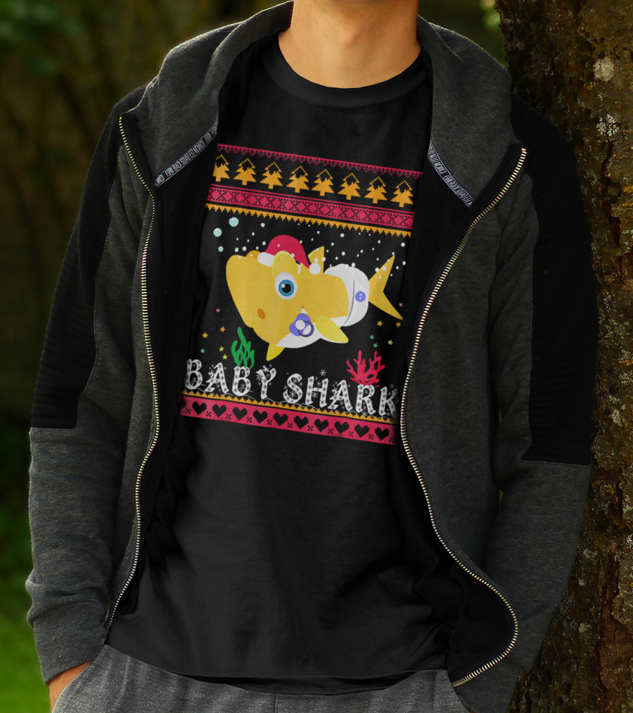 Baby Shark Santa Hat Christmas T-Shirt
