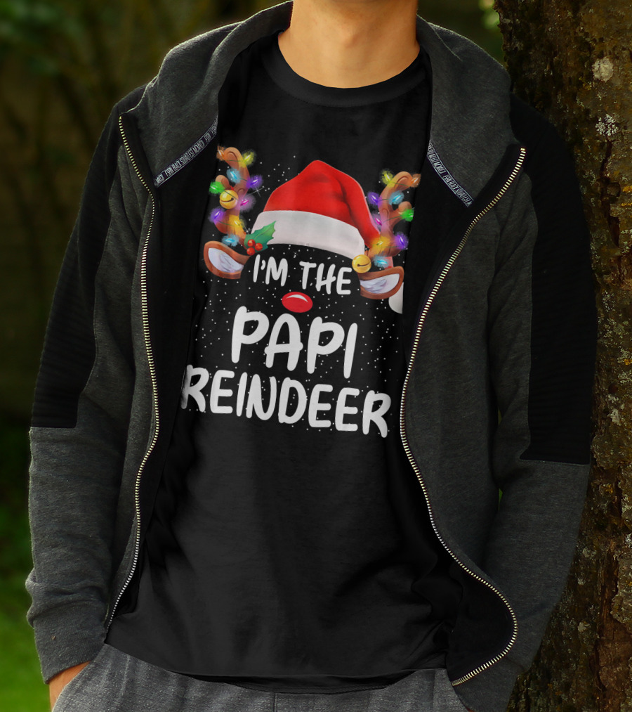 I'm The Papi Reindeer Matching Family Christmas Santa Hat And Lights T-Shirt
