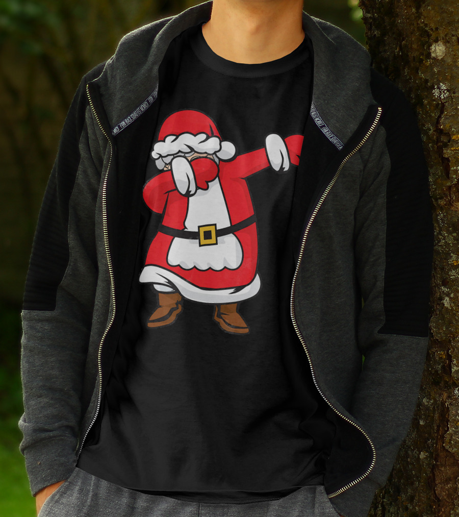 Mrs. Santa Claus Dabbing Christmas Fun T-Shirt