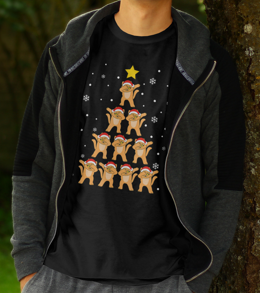 Christmas Tree Dabbing Cats With Santa Hats And Snowflakes T-Shirt
