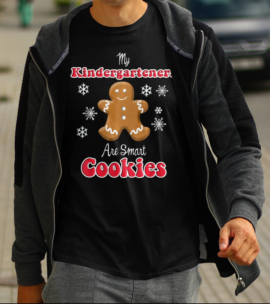 My Kindergarteners Are Smart Cookies Gingerbread Snowflakes T-Shirt