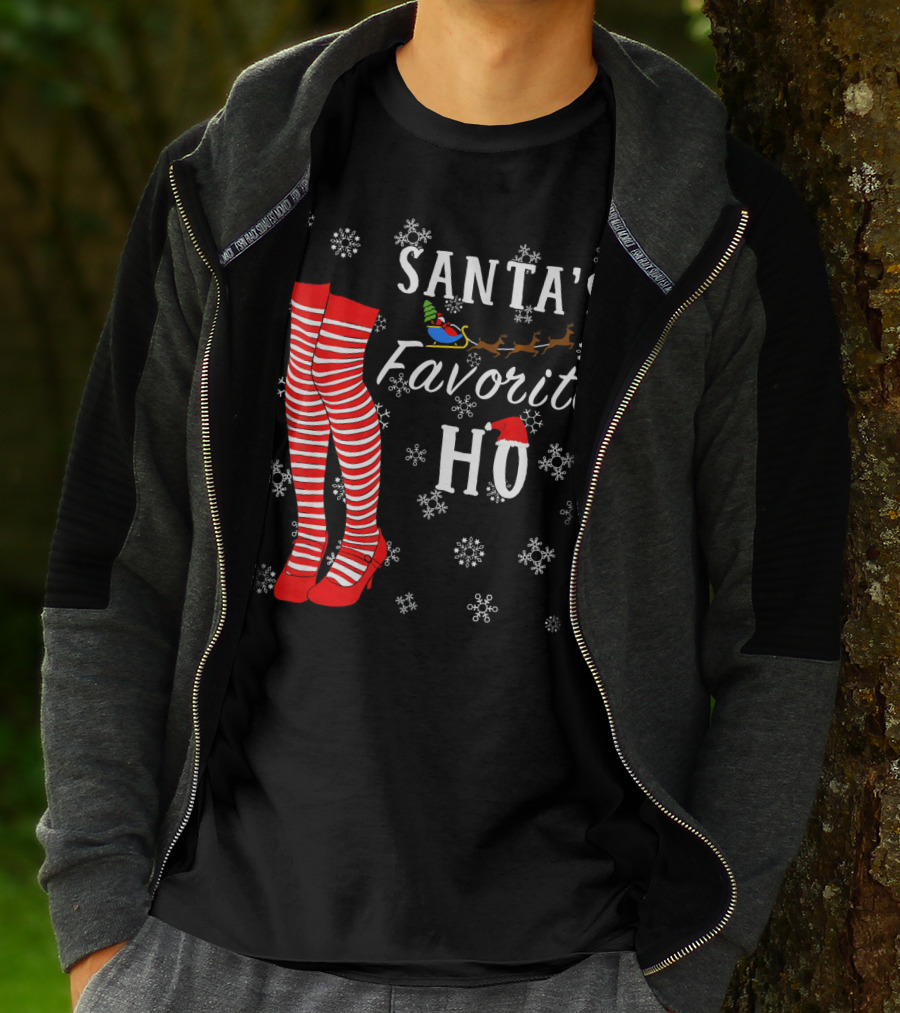 Santa's Favorite Ho Red Striped Stockings Snowflakes Sleigh T-Shirt
