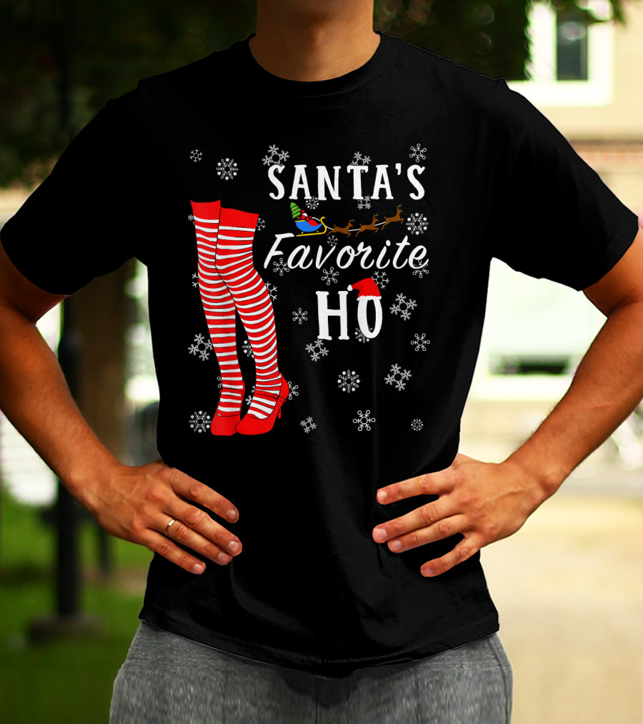 Santa's Favorite Ho Red Striped Stockings Snowflakes Sleigh T-Shirt
