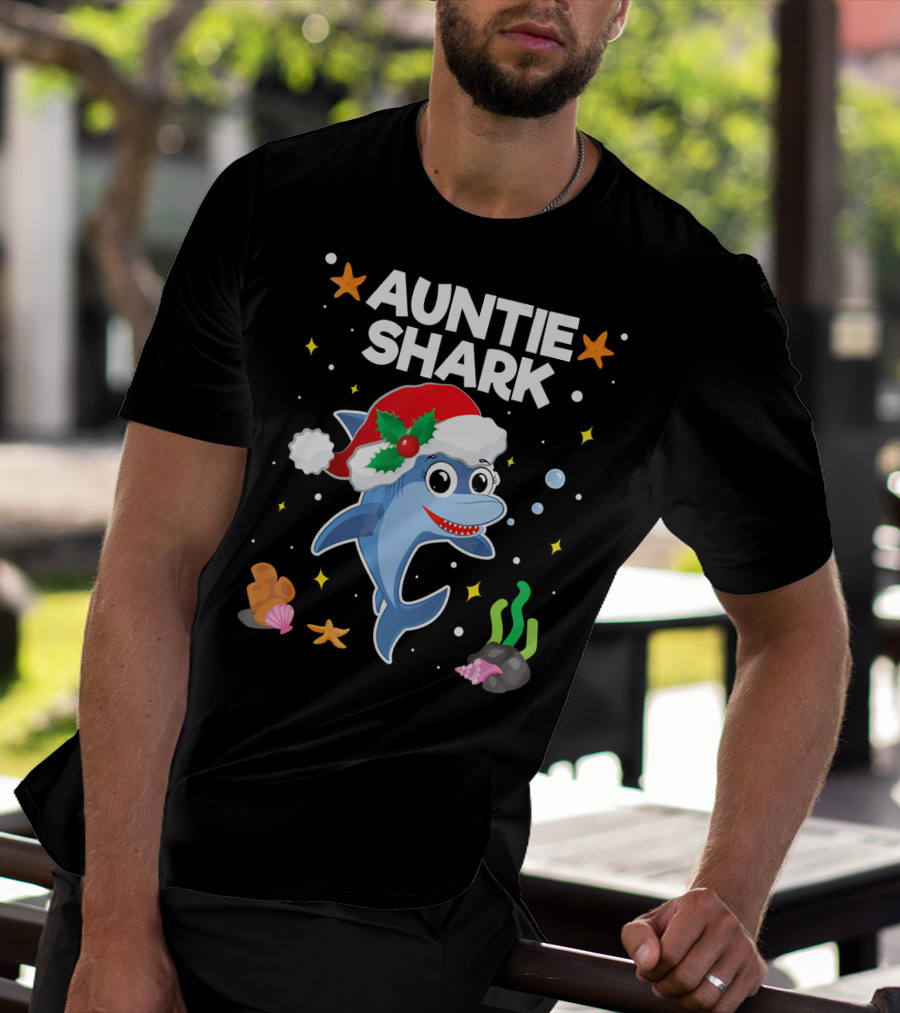 Auntie Shark Santa Claus Christmas Underwater Fun T-Shirt