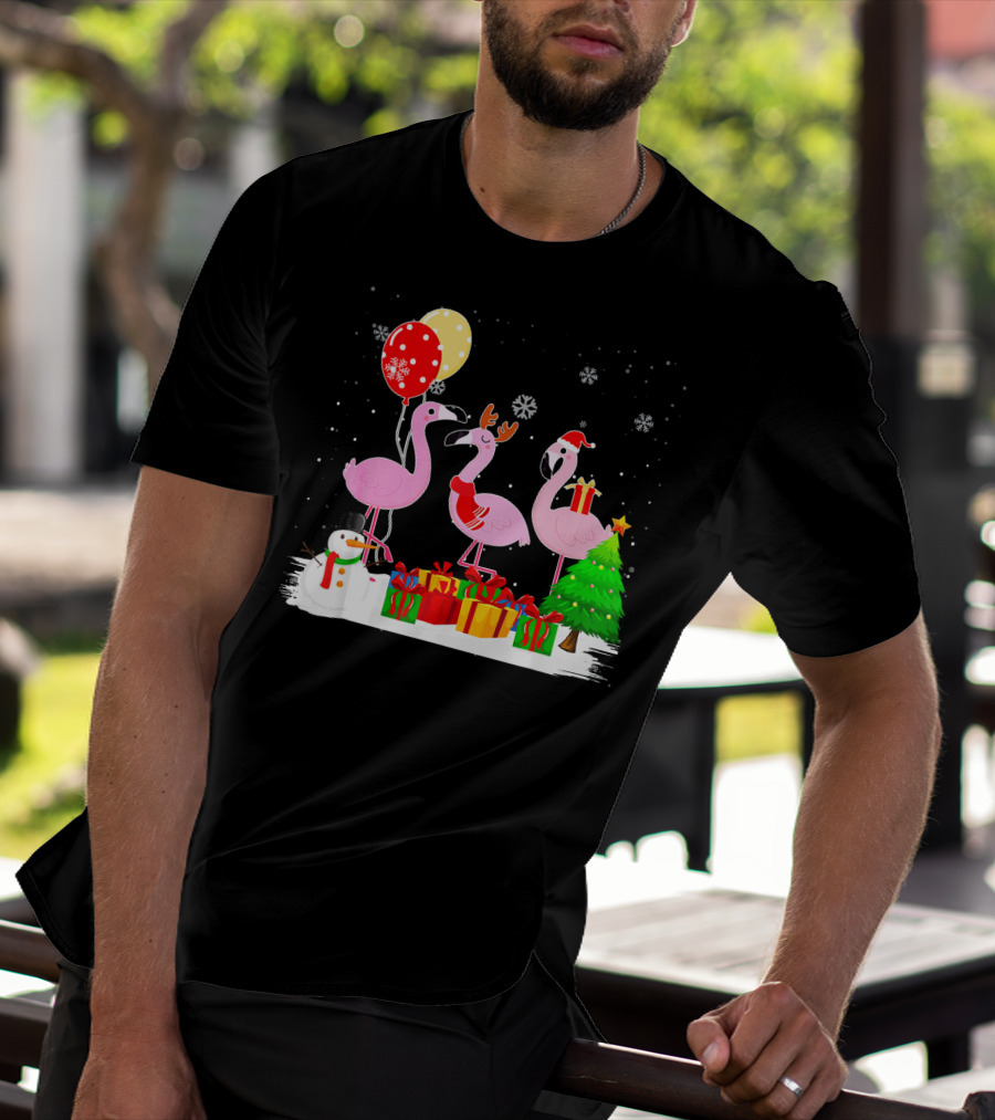 Three Flamingos Xmas Santa With Christmas Tree Presents Snowman Balloons T-Shirt