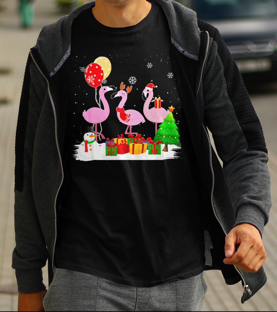 Three Flamingos Xmas Santa With Christmas Tree Presents Snowman Balloons T-Shirt