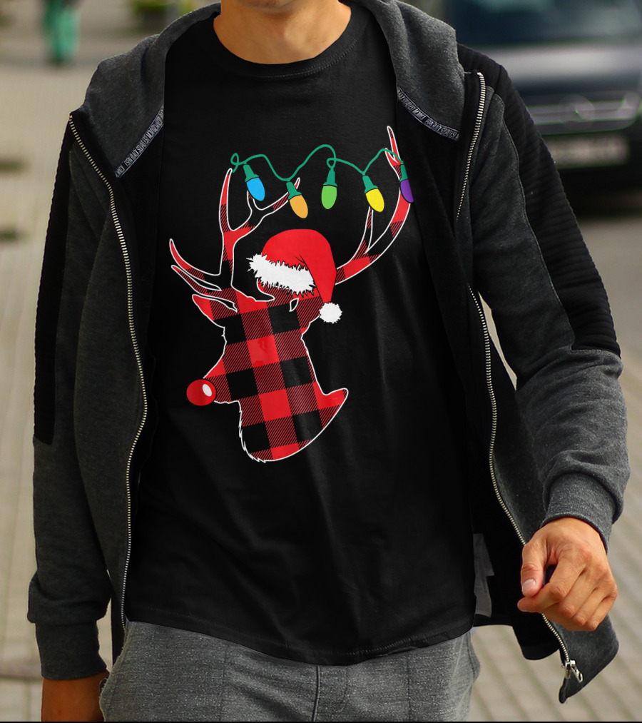 Christmas Deer Santa Hat Buffalo Plaid String Lights T-Shirt