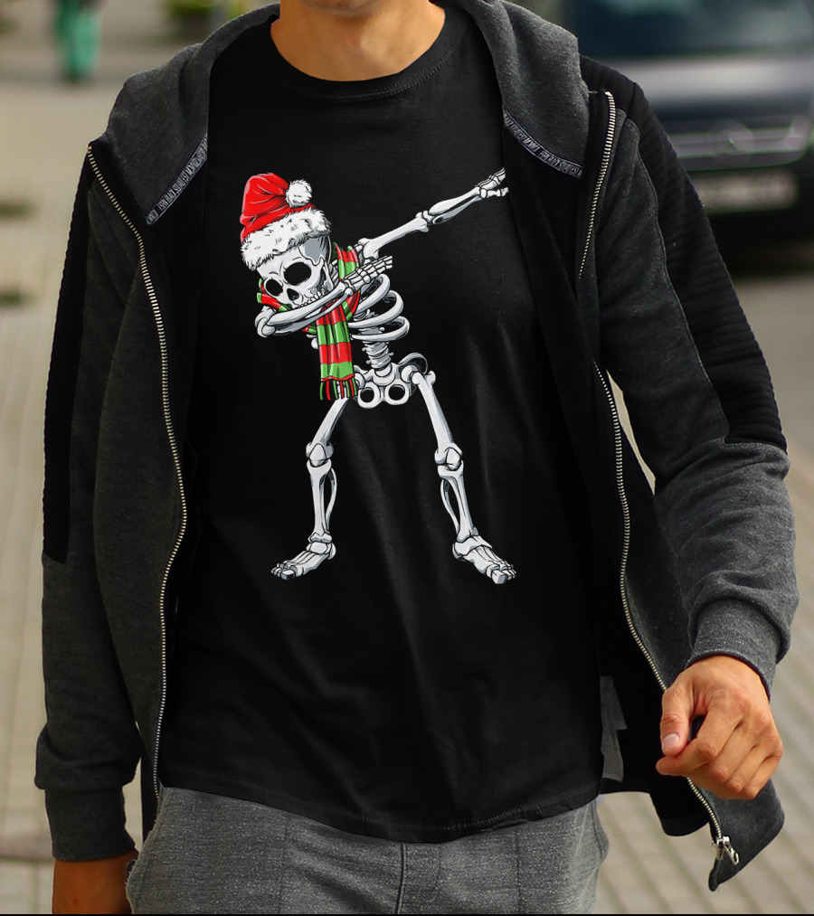 Dabbing Santa Skeleton Christmas Hat And Scarf T-Shirt