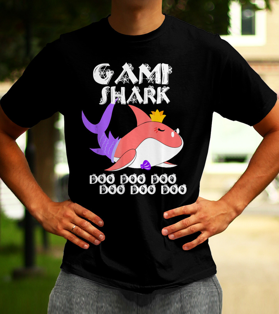 Gami Shark Doo Doo Doo Cute Crowned Shark With Purple Fins T-Shirt