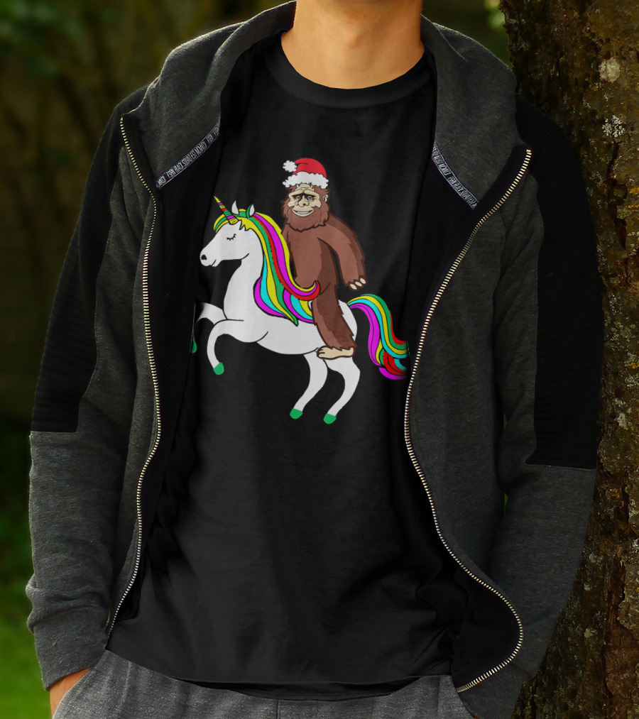 Bigfool Riding Unicorn With Santa Hat Rainbow Mane T-Shirt