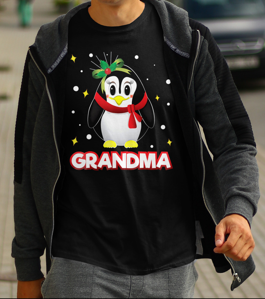 Grandma Penguin Festive Christmas Family T-Shirt