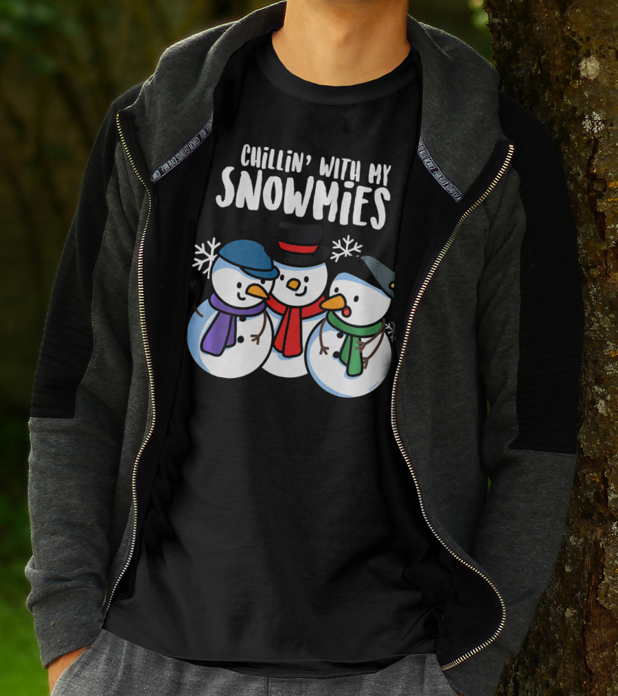 Chillin' With My Snowmies Snowmen In Winter Hats And Scarves T-Shirt