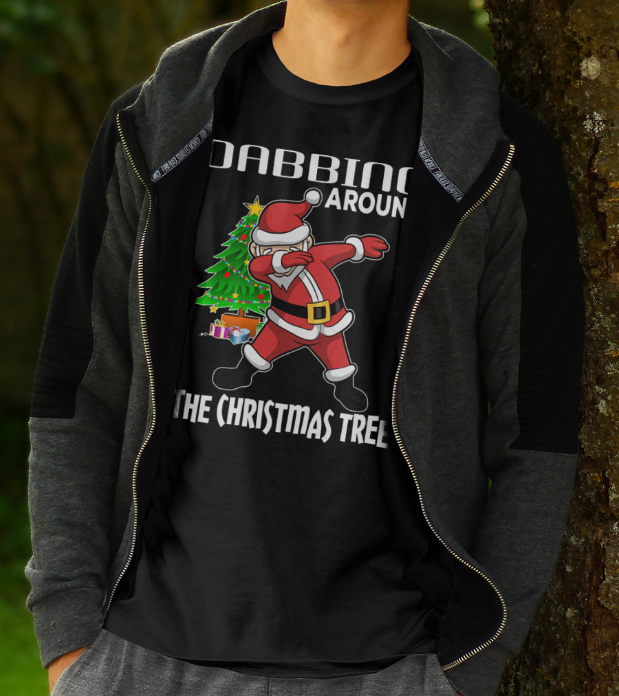 Dabbing Around The Christmas Tree Santa Claus With Presents T-Shirt