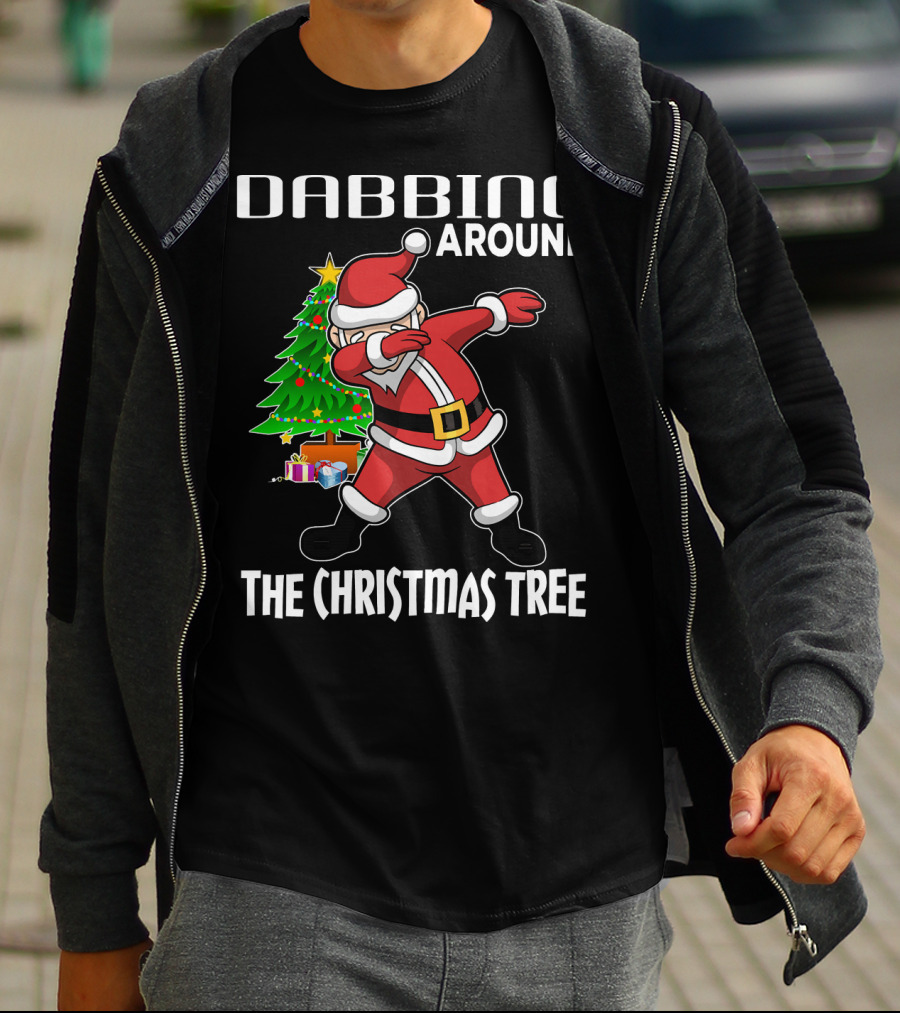 Dabbing Around The Christmas Tree Santa Claus With Presents T-Shirt