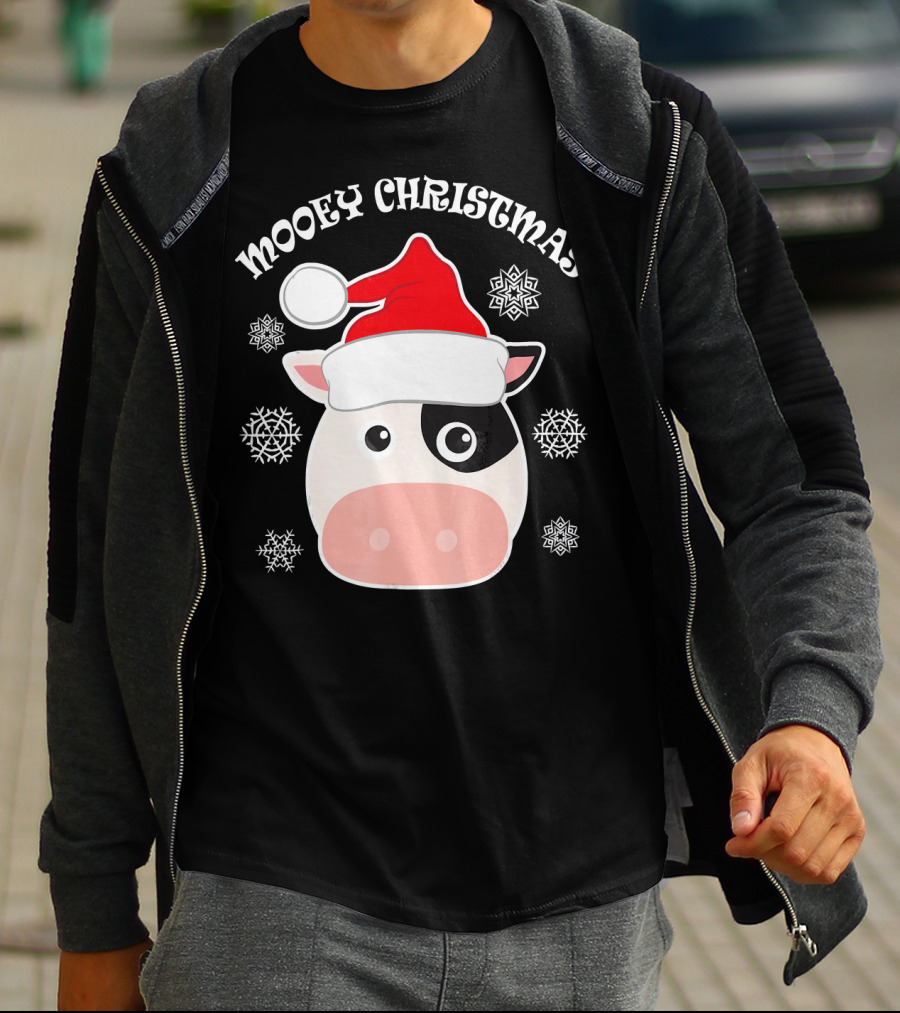 Mooey Christmas Cow Santa Hat Snowflakes T-Shirt