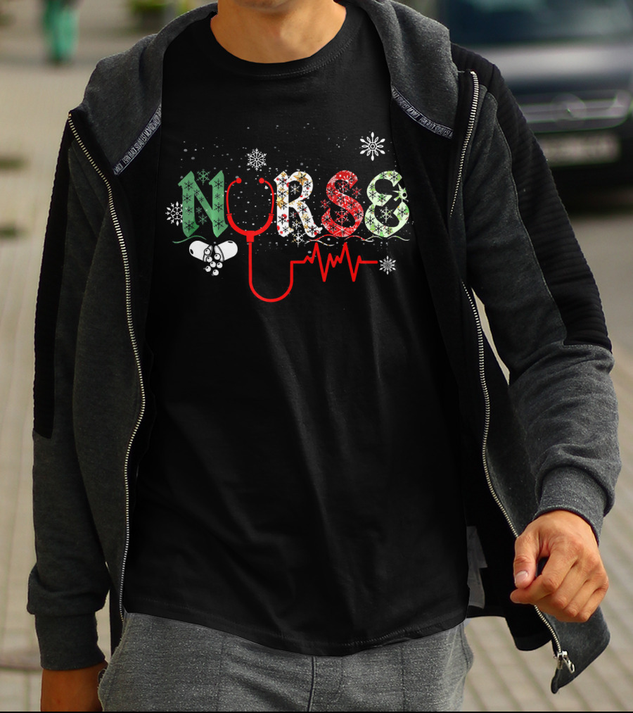 Nurse Christmas Holiday Stethoscope Snowflakes T-Shirt
