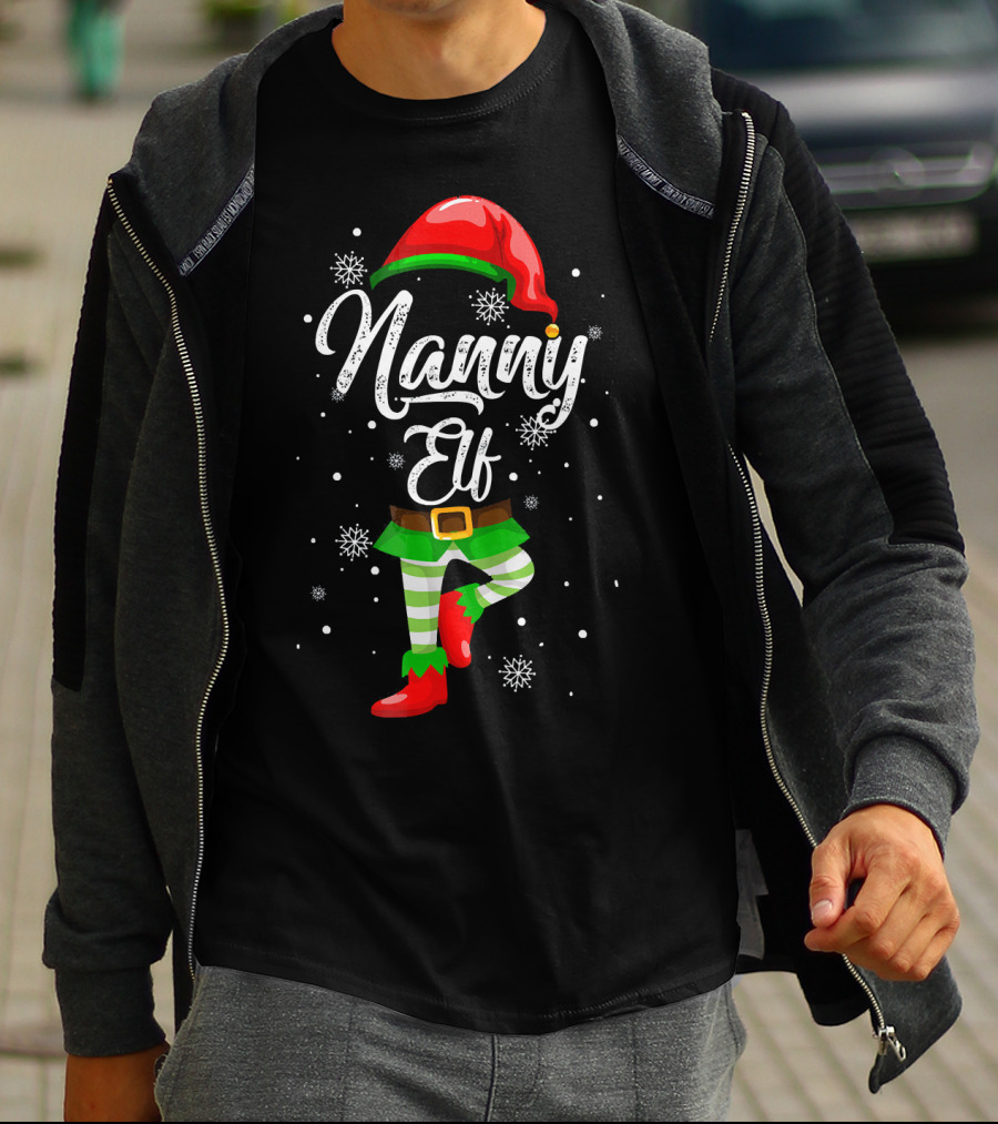 Nanny Elf Festive Christmas Snowflakes T-Shirt
