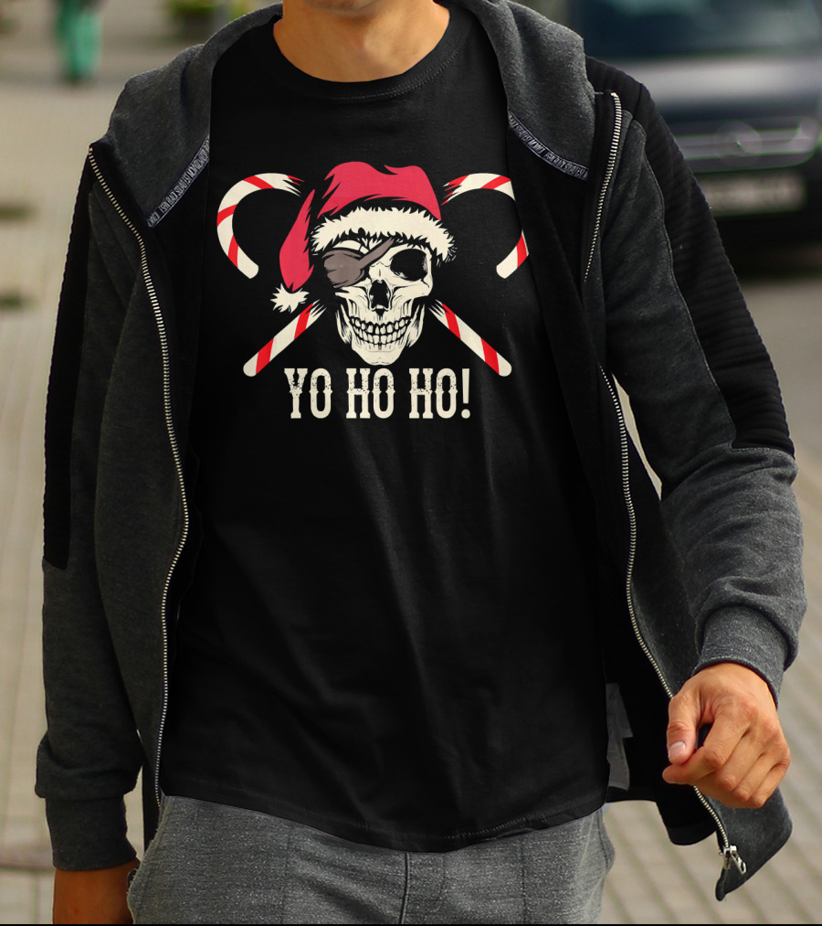 Yo Ho Ho Christmas Skull With Pirate Candy Canes T-Shirt