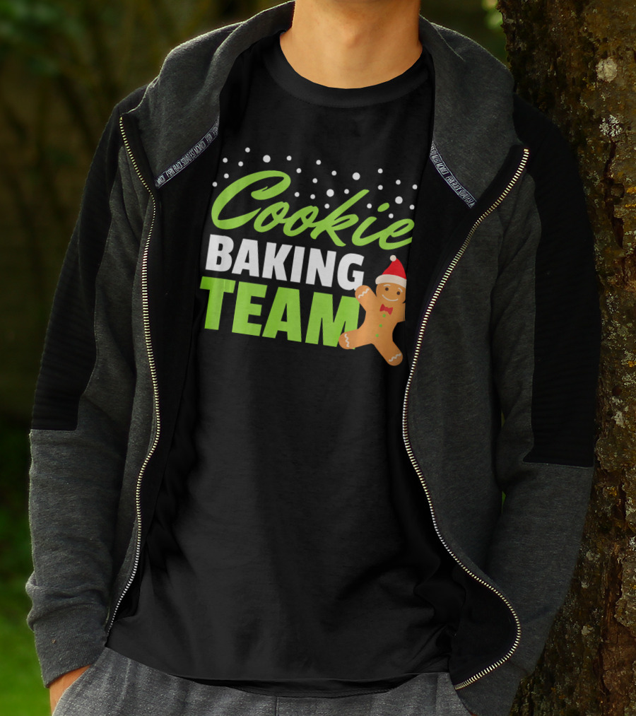 Cookie Baking Team Holi Gingerbread Christmas T-Shirt