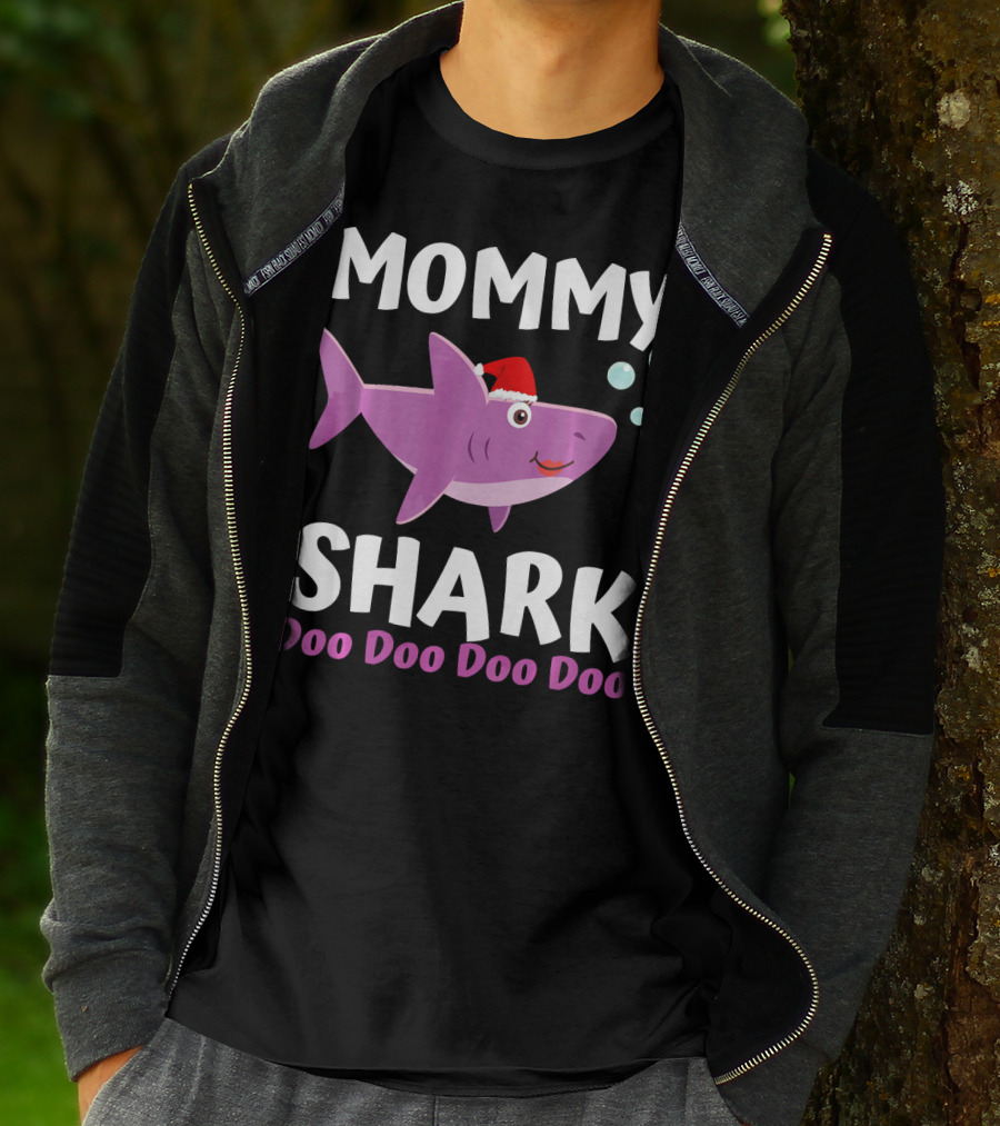 Mommy Shark Doo Doo Doo Doo Christmas Mommy Shark T-Shirt