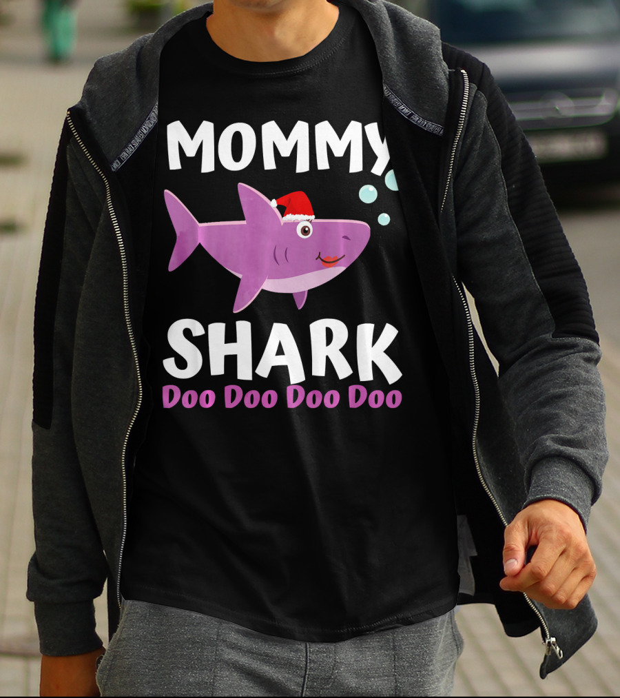 Mommy Shark Doo Doo Doo Doo Christmas Mommy Shark T-Shirt