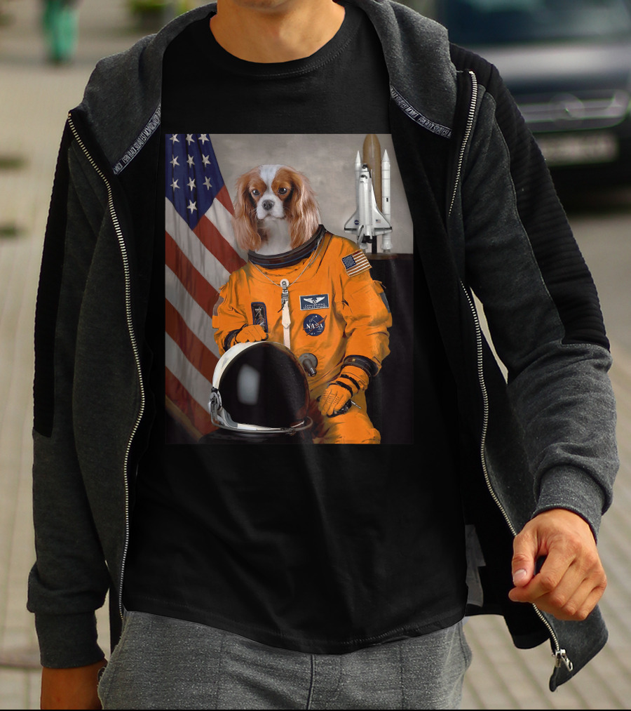 Cavalier King Charles Spaniel NASA Astronaut With American Flag And Space Shuttle T-Shirt