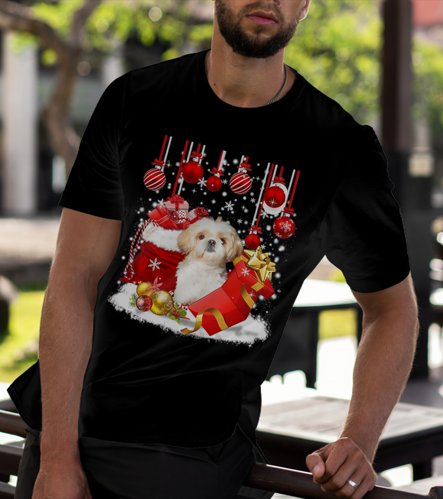 Shih Tzu Christmas Holiday Decorations With Dog And Festive Snow Ornaments T-Shirt