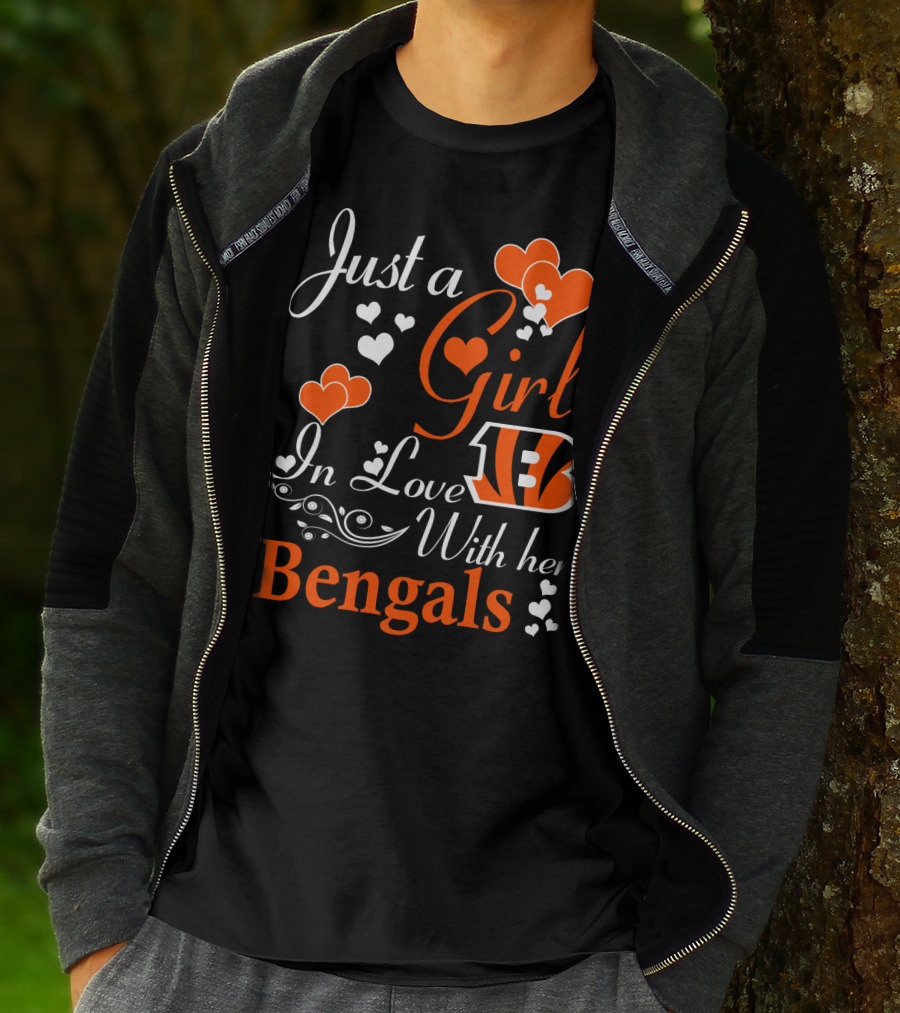 Just A Girl In Love With Her Cincinnati Bengals T-Shirt