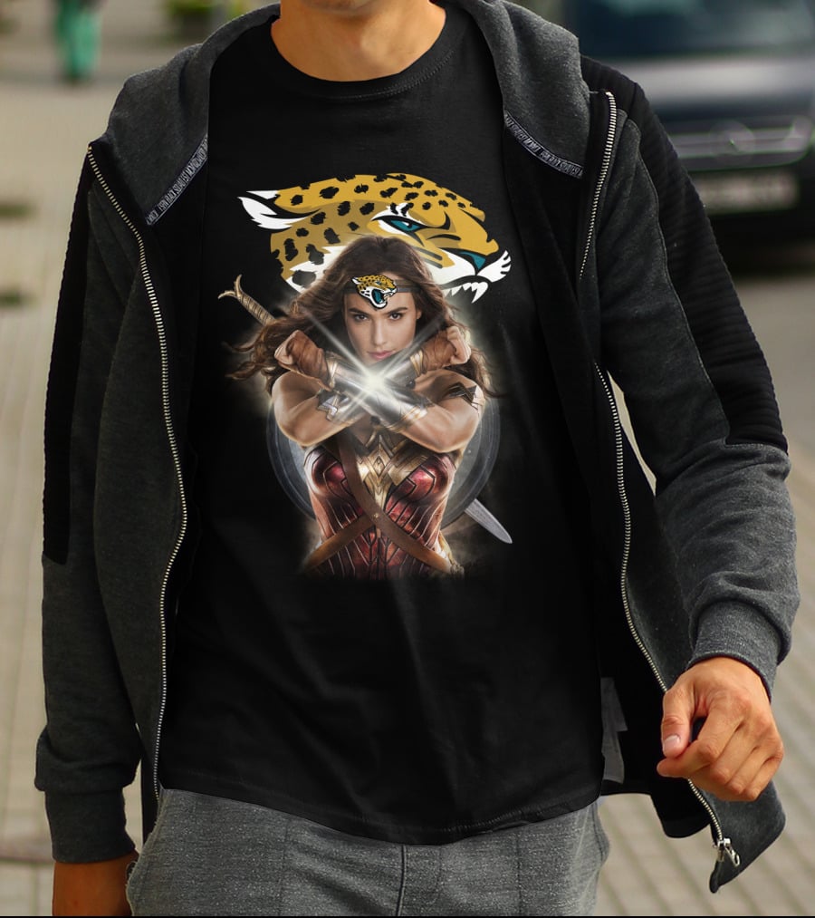 Jacksonville Jaguars Wonder Woman Crossed Gauntlets Jaguar T-Shirt