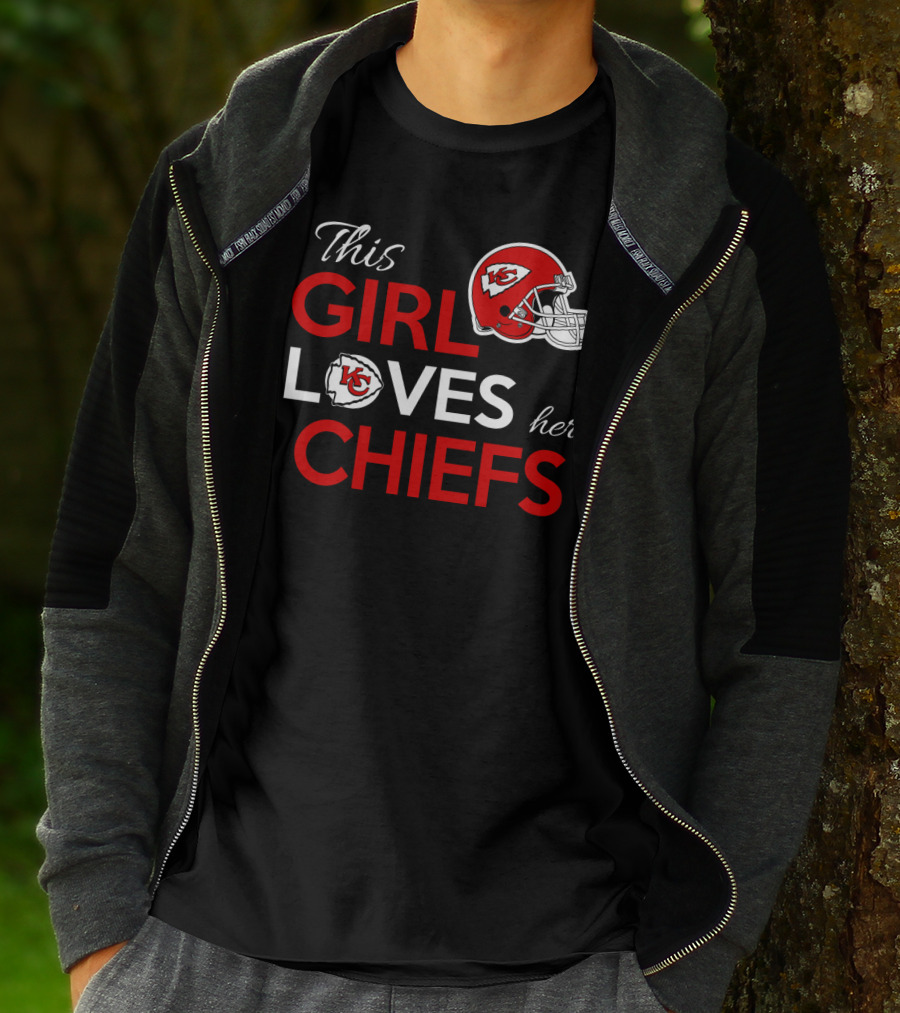 This Girl Loves Her Kansas City Chiefs Chiefs Helmet T-Shirt